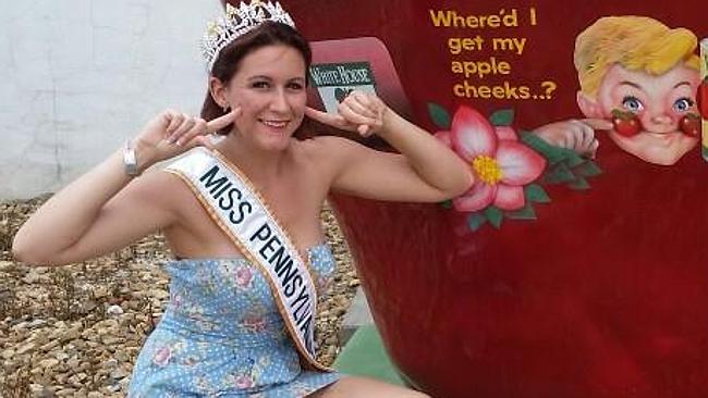 Miss Pennsylvania si finge malata di cancro per intascare i soldi della beneficenza