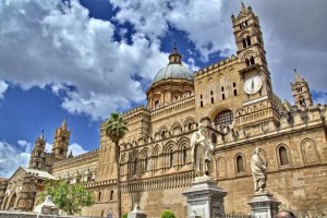 Palermo apre le porte della cattedrale ai migranti, otto parrocchie hanno già dato disponibilità
