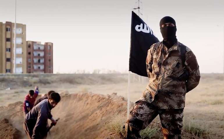 Isis, pubblicità shock. In vendita online due ostaggi: “L’offerta è limitata nel tempo”