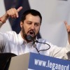 Salvini: "Ospiterei un profugo, ma se ho un solo posto lo do al disoccupato senzatetto"