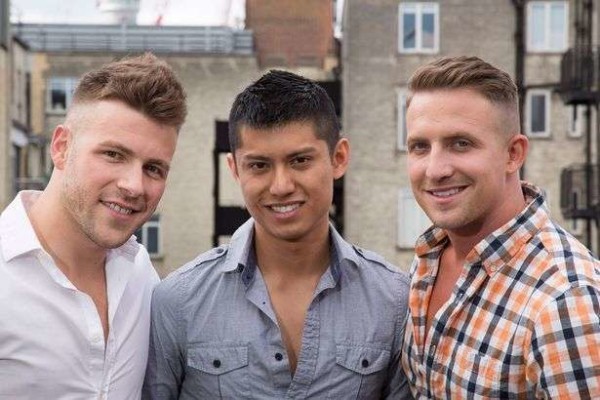 Canada, terzetto gay sogna di mettere su famiglia: "Ci amiamo e vogliamo tre figli"
