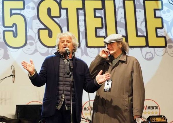 'Italia 5 Stelle' a Imola, Beppe Grillo: "Siamo il frutto dell'utopia" [Intervento integrale e video]