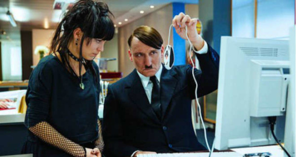 Lui è tornato! Il film su Hitler ai giorni nostri, grande successo in Germania