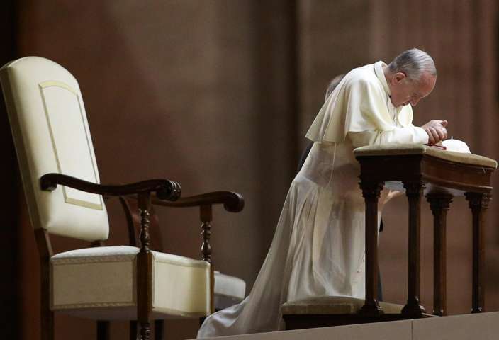 Papa Francesco, l'Osservatore Romano sul falso tumore ipotizza un complotto
