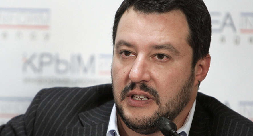 Salvini vuole il ritorno del servizio militare obbligatorio: "Va insegnato rispetto e ordine ai ragazzi"