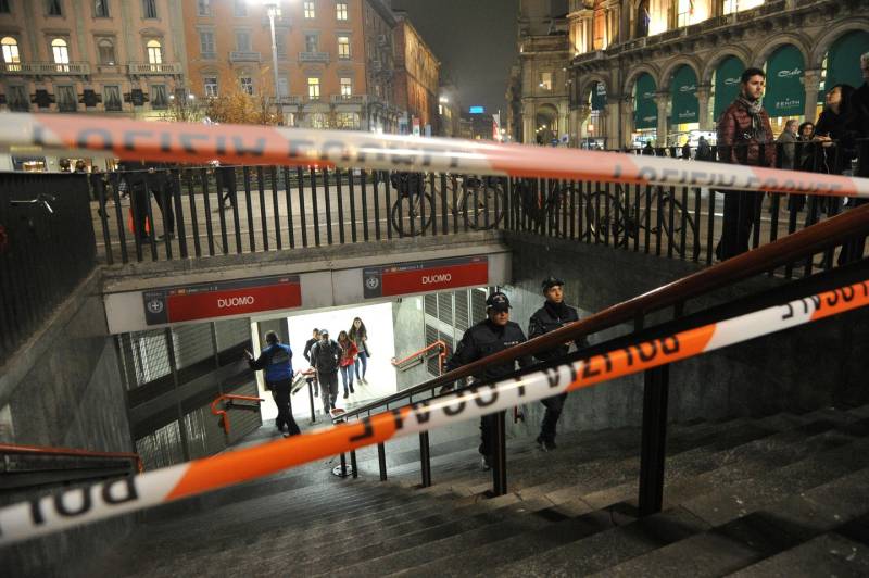 Metropolitana Milano, falso allarme bomba: trolley sospetto nella fermata Duomo