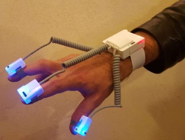 Parkinson: creato da team italiano il braccialetto per diagnosi precoce della malattia