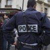 Parigi, insegnante accoltellato: l'aggressore avrebbe inneggiato all'Isis, ma era falso