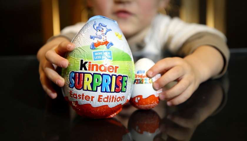 Usa, Ovetto Kinder ritirato dal mercato: "E' pericoloso per i bambini". Ecco il motivo
