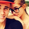 Justin Bieber e Hailey Baldwin escono allo scoperto: bacio appassionato su Instagram
