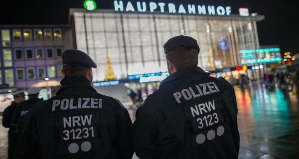 Colonia: identificati 31 responsabili per le molestie e i furti di Capodanno