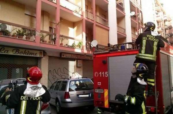 Palermo: tenta di buttare la madre dal balcone, 25enne arrestato nel quartiere Brancaccio
