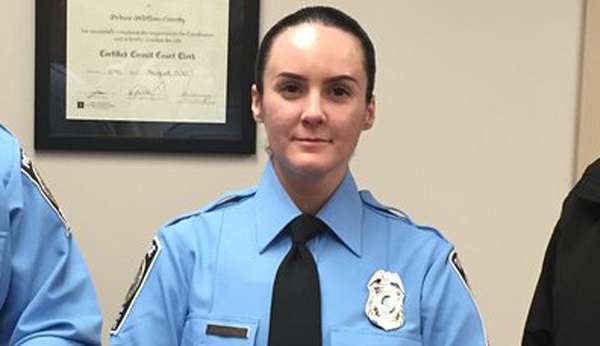 Tragedia negli Usa, poliziotta uccisa al suo primo giorno di servizio: aveva 28 anni