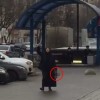 Mosca sotto shock: donna inneggia in strada ad Allah con in mano la testa di una bambina
