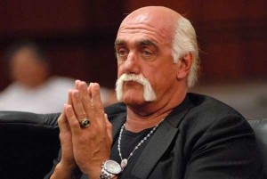 Hulk Hogan risarcito: fu ripreso di nascosto mentre amoreggiava con la moglie di un amico