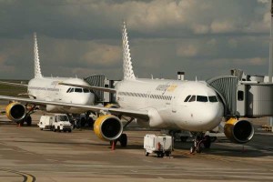 Roma-Fiumicino: fermo volo Vueling per Parigi causa sciopero, passeggeri inferociti