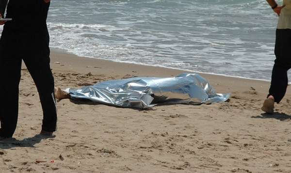 Lecce: giallo sul ritrovamento del cadavere di un'88enne marchigiana in mare
