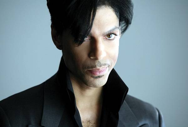Prince, rivelazione shock: "Aveva l'Aids, lo sapeva da 6 mesi. Era pronto a morire"