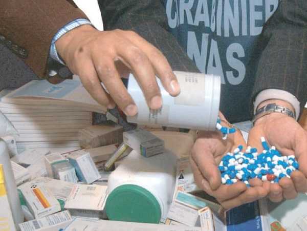 Farmaci, allarme vendite: "Il 10% è contraffatto, fenomeno in costante aumento"