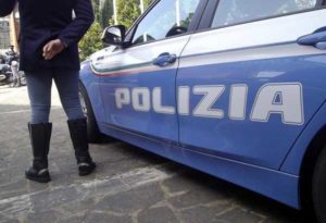 Roma: brasiliana accoltella il marito dopo una lite, poi simula tentativo di suicidio
