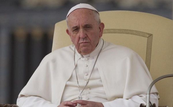Strage Nizza, la condanna del Papa: "Follia omicida, un attacco alla pace"