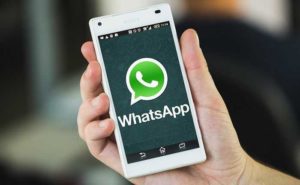 WhatsApp fornirà i numeri di cellulari a Facebook: serviranno per le imprese