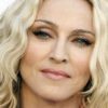 Madonna spegne 58 ballerine a Cuba: durante il megaparty balla sul tavolo