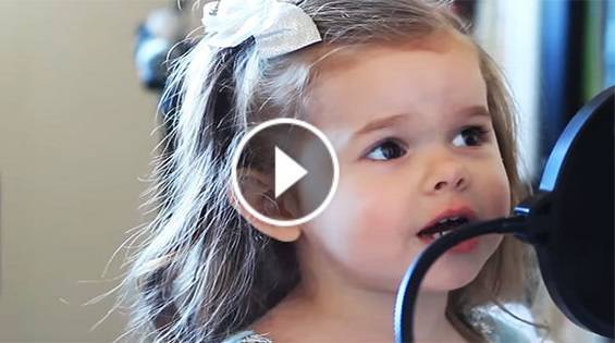 Claire Ryann, a 4 anni canta la canzone di Toy Story: milioni di condivisioni 