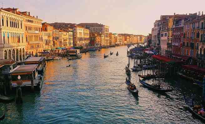 Venezia a basso costo: dove alloggiare, cosa vedere e dove mangiare